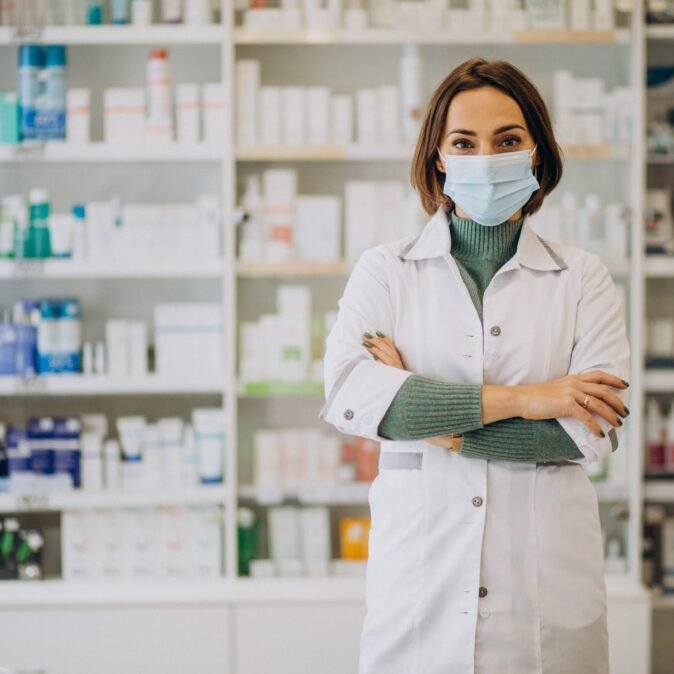 young-woman-pharmacist-pharmacy (1)